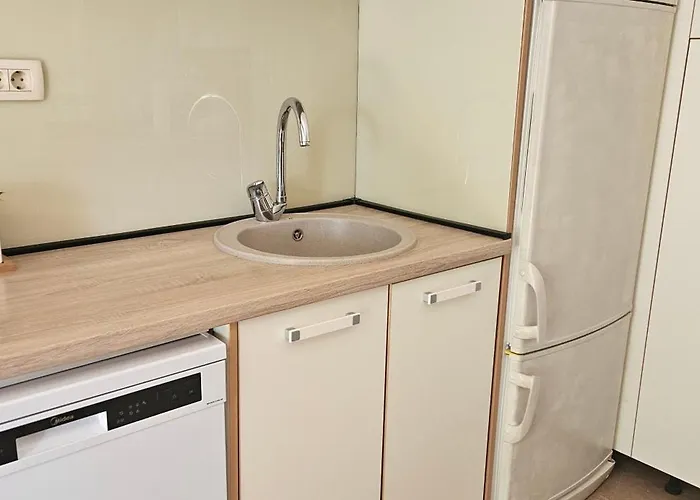 Gold & Gray דירה זאדאר