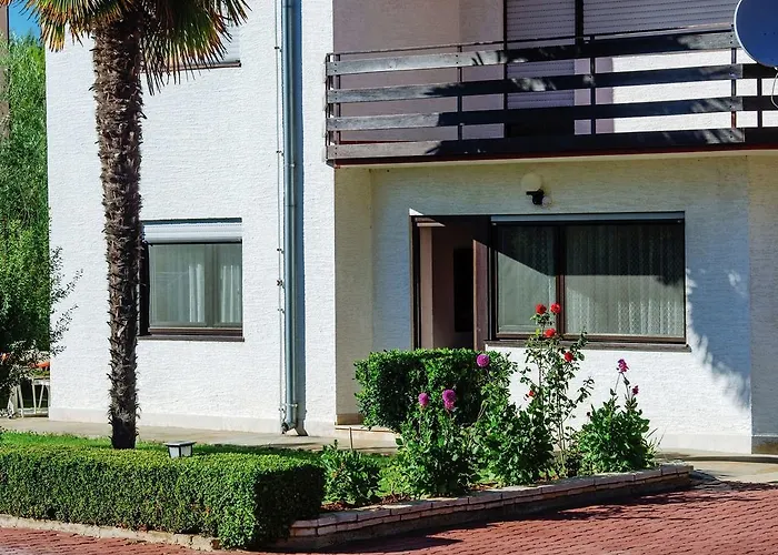 Gold & Gray דירה זאדאר