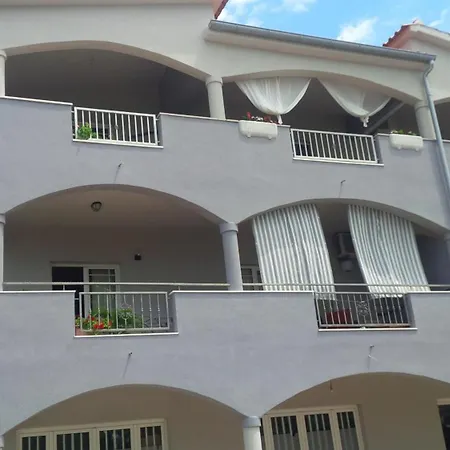 Gold & Gray Appartement