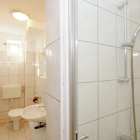 Apartment Denis Daire Zadar