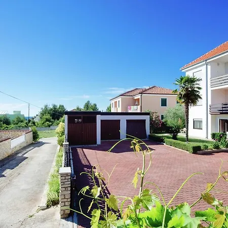 Apartment Denis