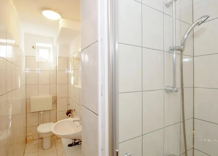 Gold & Gray شقة زادار