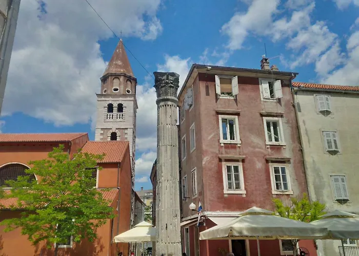 Gold & Gray Διαμέρισμα